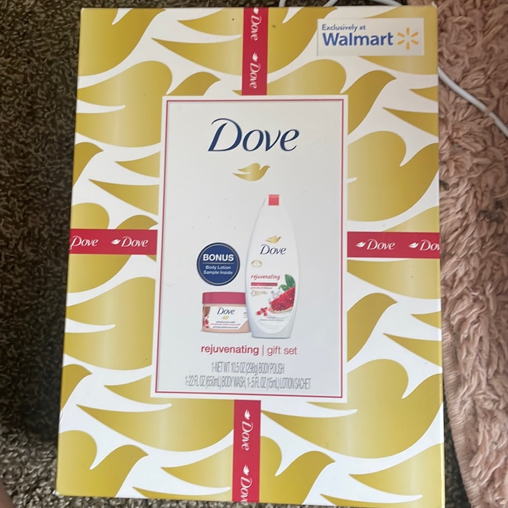 Dove rejuvenating gift set